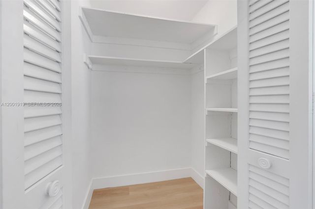 7970 NW 176th St, Hialeah, FL 33015