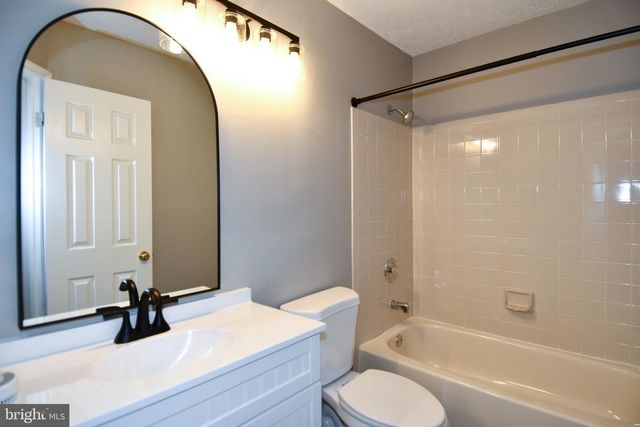 13703 LORD STERLING PL, Upper Marlboro, MD 20772