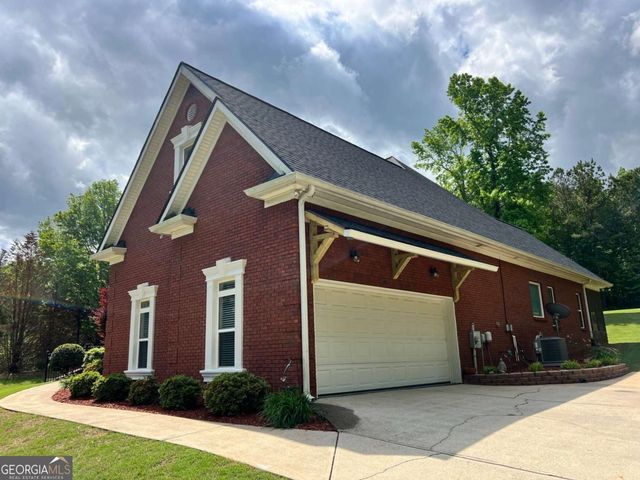 194 Sweetwater Ridge, Hoschton, GA 30548
