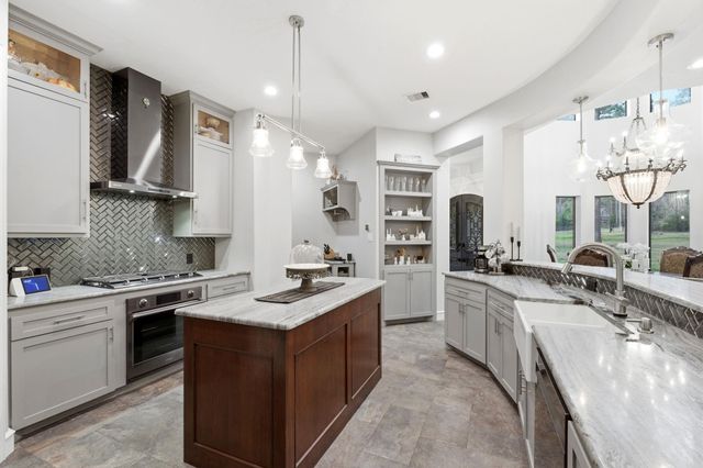 280 Sundog Road, Huntsville, TX 77340