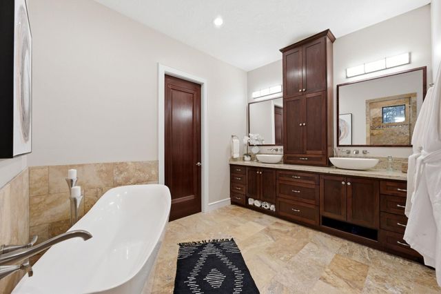 280 Sundog Road, Huntsville, TX 77340