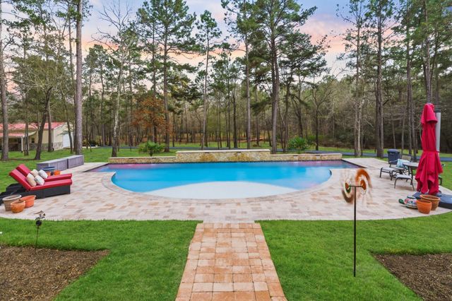 280 Sundog Road, Huntsville, TX 77340