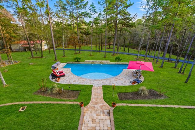 280 Sundog Road, Huntsville, TX 77340