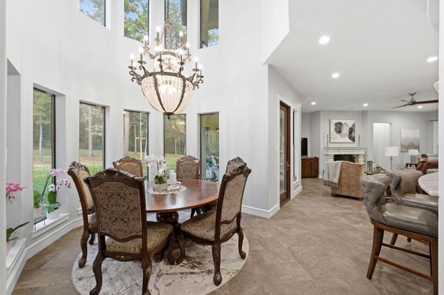 280 Sundog Road, Huntsville, TX 77340