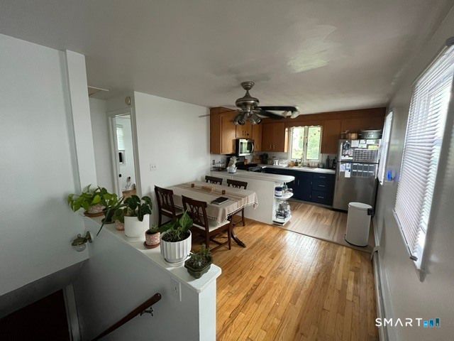 12 Pleasant Street, New London, CT 06320
