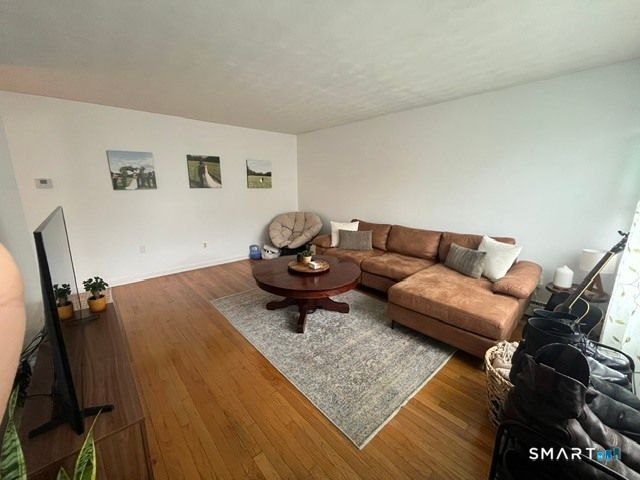 12 Pleasant Street, New London, CT 06320