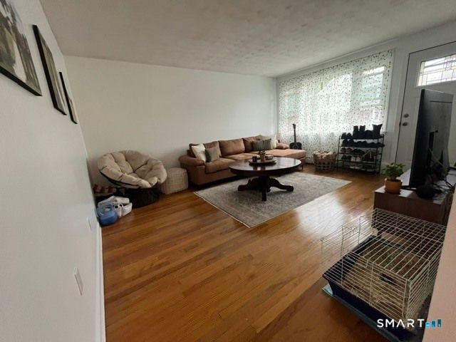 12 Pleasant Street, New London, CT 06320