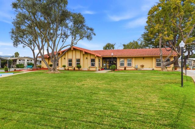 275 Burnett Avenue, Morgan Hill, CA 95037