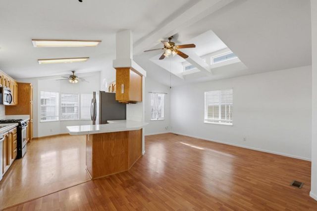 275 Burnett Avenue, Morgan Hill, CA 95037