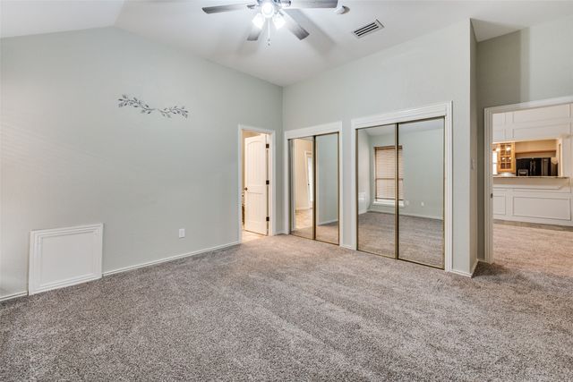 4950 Highbank Drive, Arlington, TX 76018