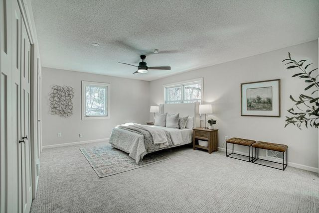 86 Old Wildwood Road, Mahtomedi, MN 55115