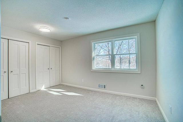 86 Old Wildwood Road, Mahtomedi, MN 55115