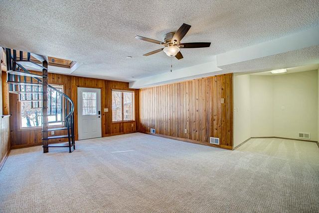 86 Old Wildwood Road, Mahtomedi, MN 55115