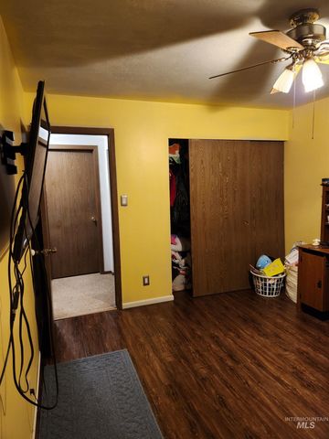 154 Avenida Del Rio W, Twin Falls, ID 83301