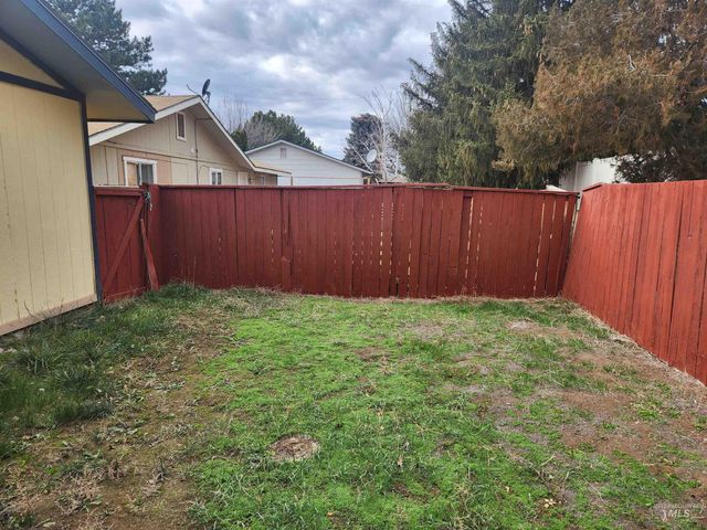 154 Avenida Del Rio W, Twin Falls, ID 83301