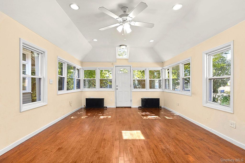 171 Rochelle Street, Bronx, NY 10464 — photo 4