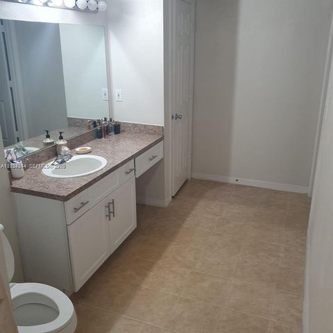 11650 SW 2nd St 16103, Pembroke Pines, FL 33025