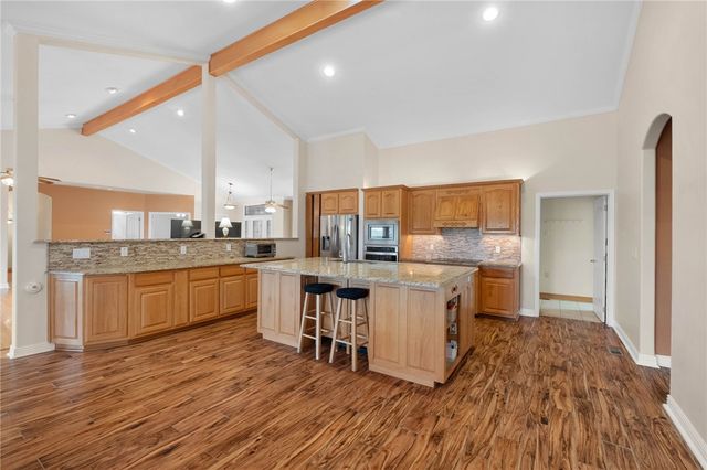 7 Summers Lane, Bella Vista, AR 72715