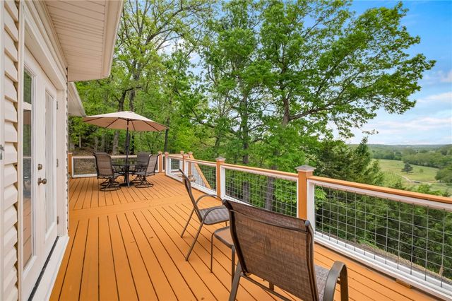 7 Summers Lane, Bella Vista, AR 72715
