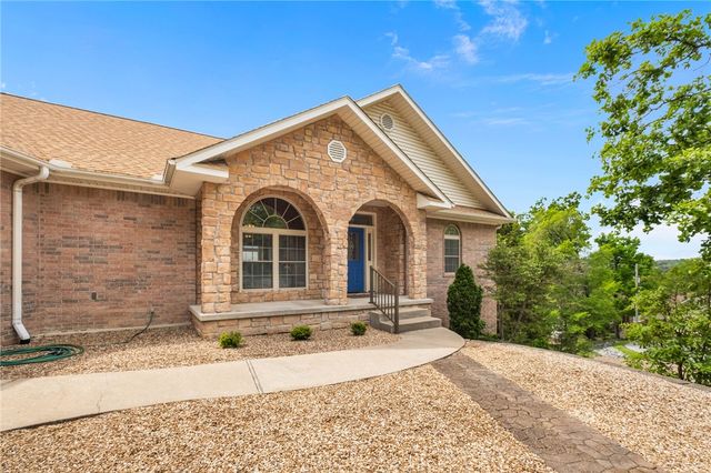 7 Summers Lane, Bella Vista, AR 72715
