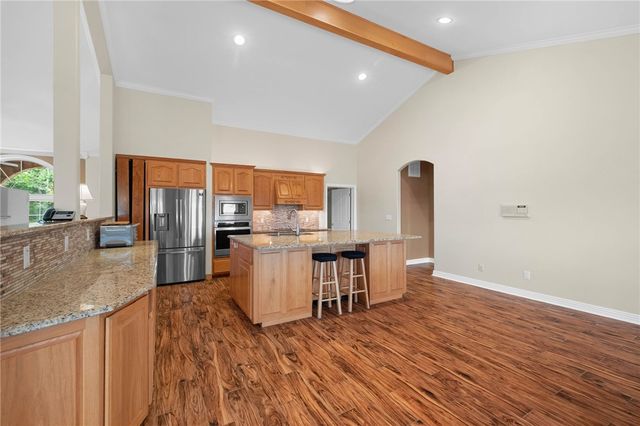7 Summers Lane, Bella Vista, AR 72715