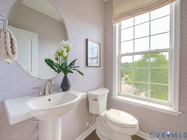 200 Brattice Dr, Chesterfield, VA 23114