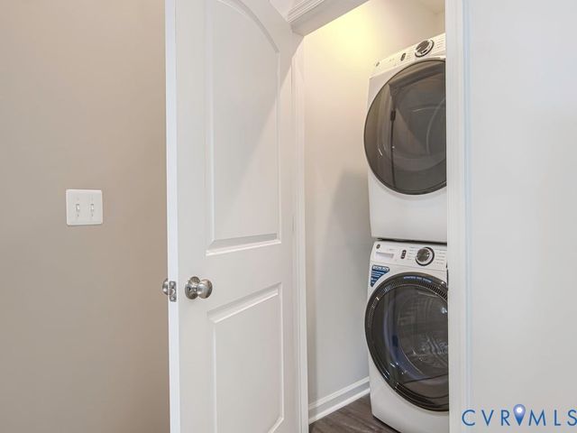 200 Brattice Dr, Chesterfield, VA 23114