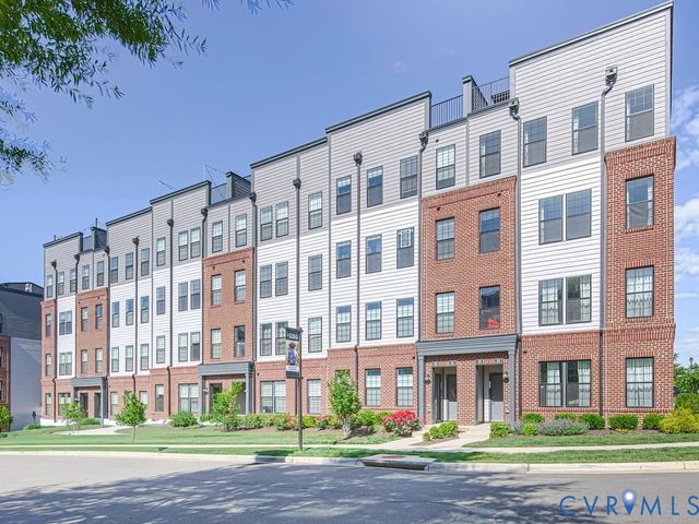 200 Brattice Dr, Chesterfield, VA 23114