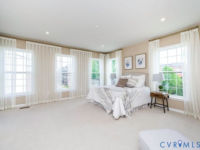 200 Brattice Dr, Chesterfield, VA 23114