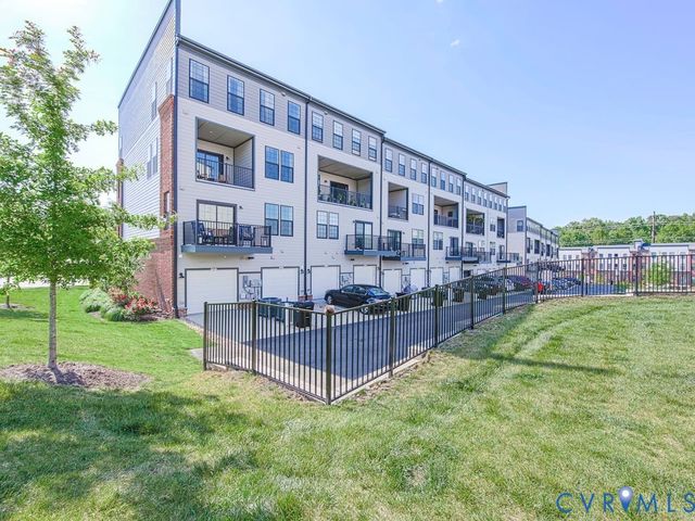 200 Brattice Dr, Chesterfield, VA 23114