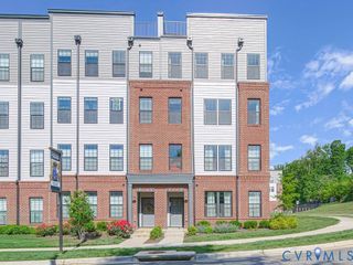 200 Brattice Dr, Chesterfield, VA 23114