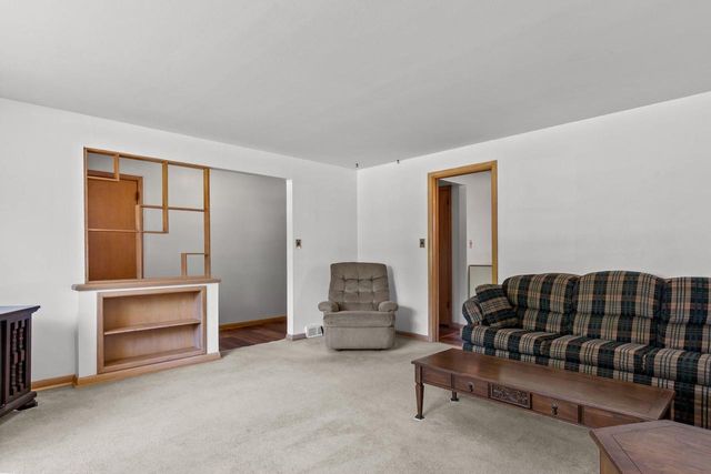 508 WINNEBAGO HEIGHTS, Neenah, WI 54956