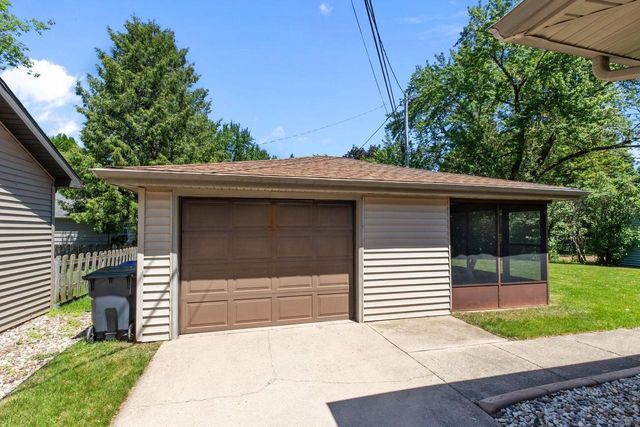 508 WINNEBAGO HEIGHTS, Neenah, WI 54956
