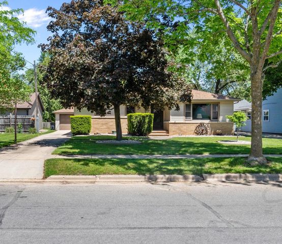 508 WINNEBAGO HEIGHTS, Neenah, WI 54956