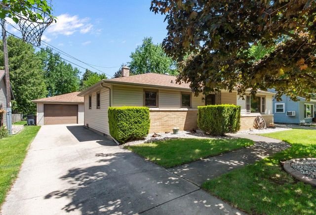508 WINNEBAGO HEIGHTS, Neenah, WI 54956