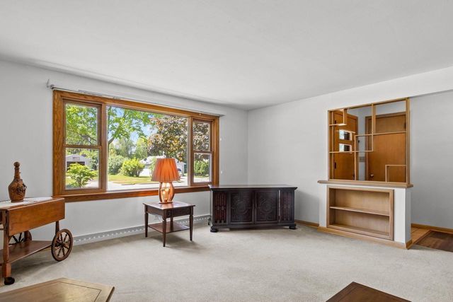 508 WINNEBAGO HEIGHTS, Neenah, WI 54956