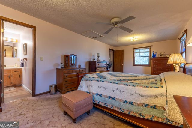 300 Sandy Gap Road, Murphy, NC 28906