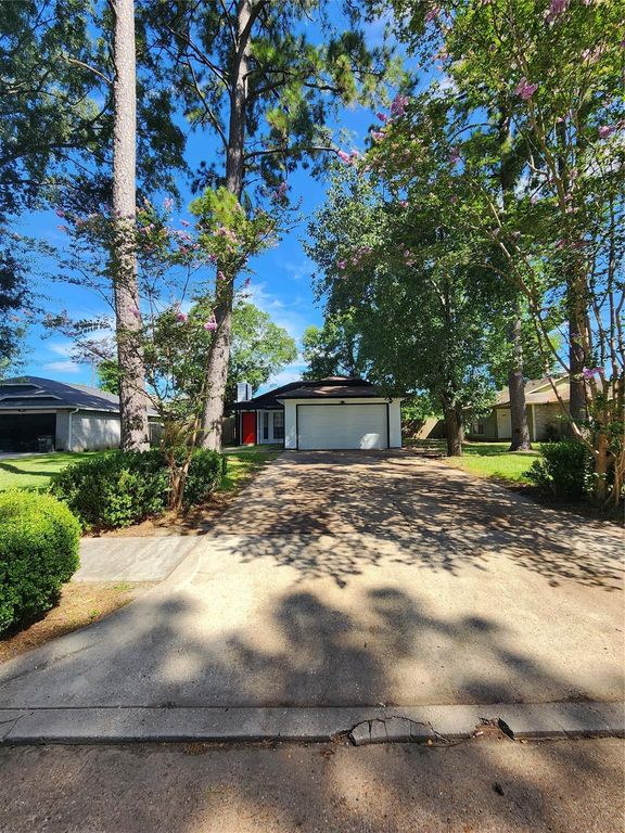 5003 Maurita Drive, Spring, TX 77373