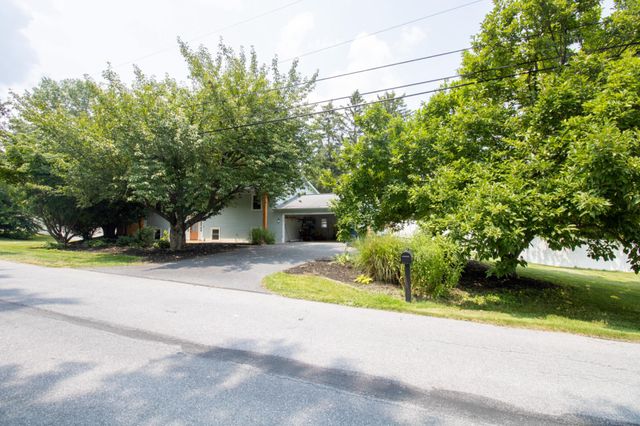 4116 VALLEYVIEW RD, Harrisburg, PA 17112