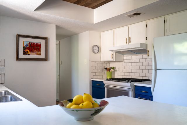 2702 Plazuela Serena, Santa Fe, NM 87505
