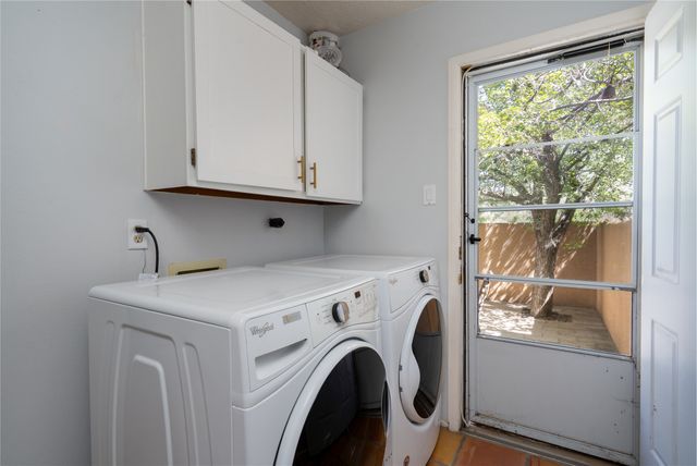 2702 Plazuela Serena, Santa Fe, NM 87505