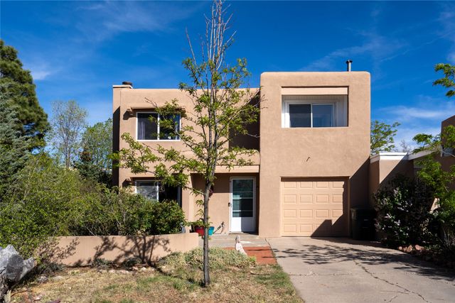 2702 Plazuela Serena, Santa Fe, NM 87505