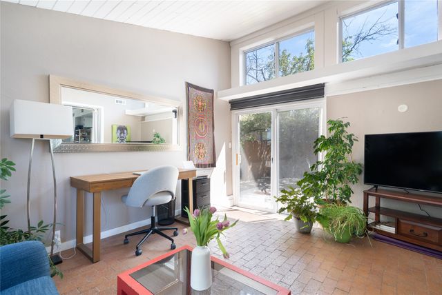 2702 Plazuela Serena, Santa Fe, NM 87505