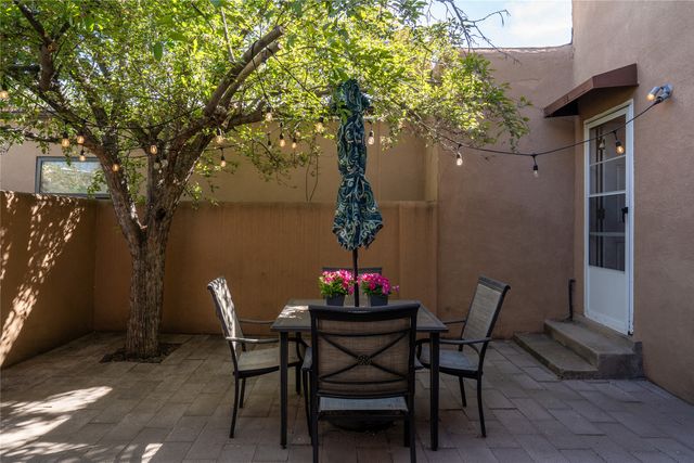 2702 Plazuela Serena, Santa Fe, NM 87505