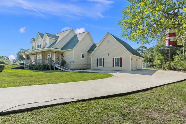 405 SE Salerno Road, Stuart, FL 34997