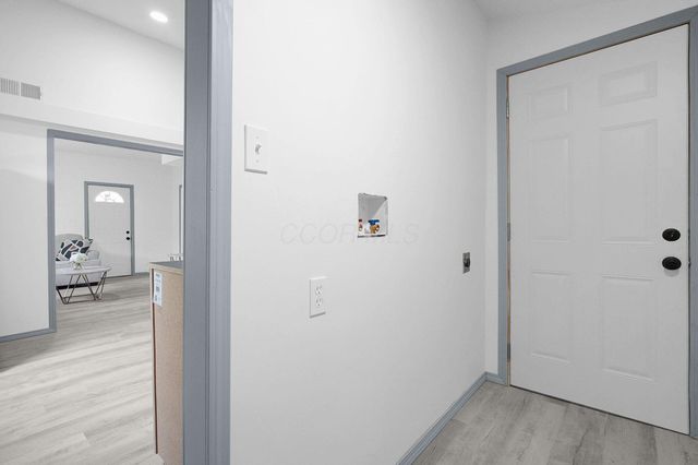 15 Stewart Avenue, London, OH 43140