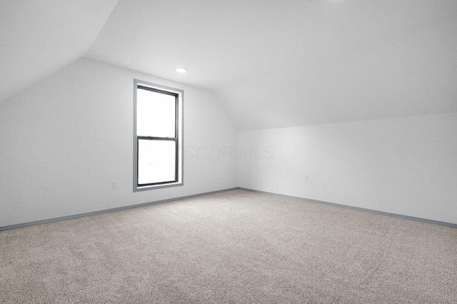 15 Stewart Avenue, London, OH 43140