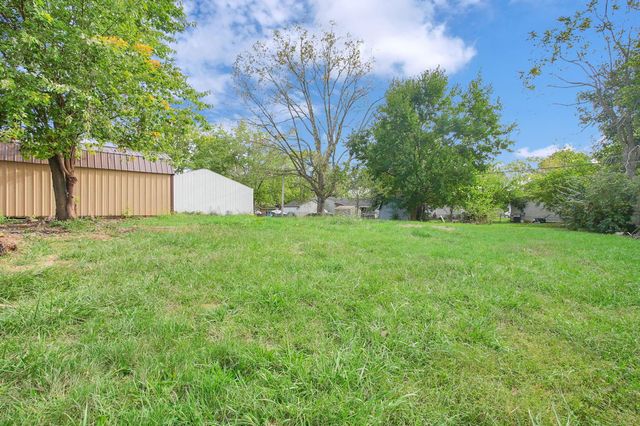 15 Stewart Avenue, London, OH 43140