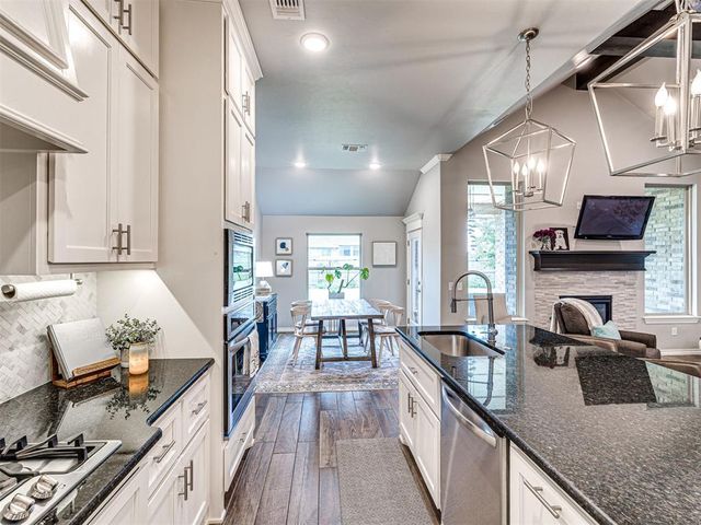 1614 Skyler Way, Norman, OK 73072