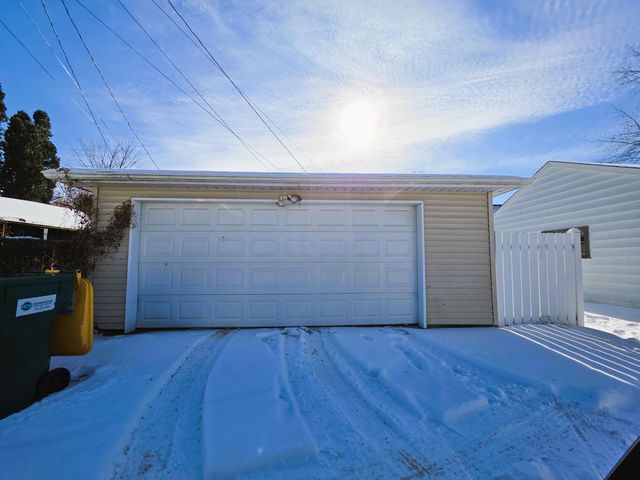 301 Belden Place, Munster, IN 46321